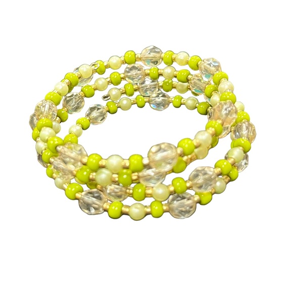 Peridot Pearl and Crystal Memory Wire Bracelet - Picture 3 of 4